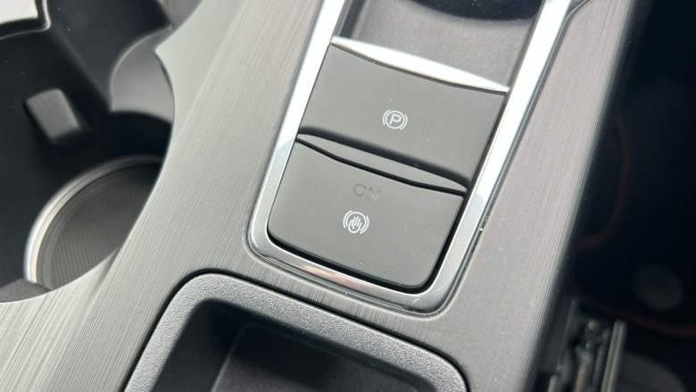 Ford Kuga 2.5 PHEV ST-Line 5dr CVT Estate